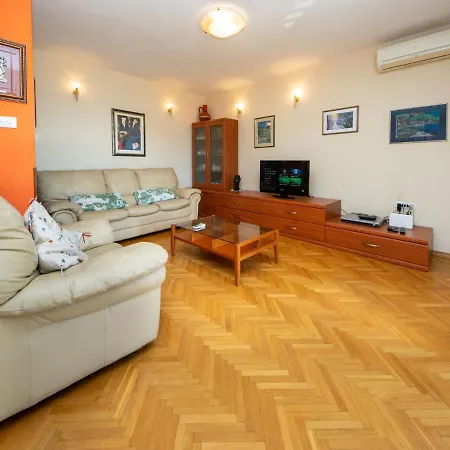 Matko By Interhome *