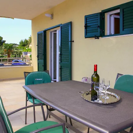 Apartman Matko By Interhome